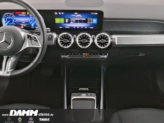 Mercedes-Benz EQB 300