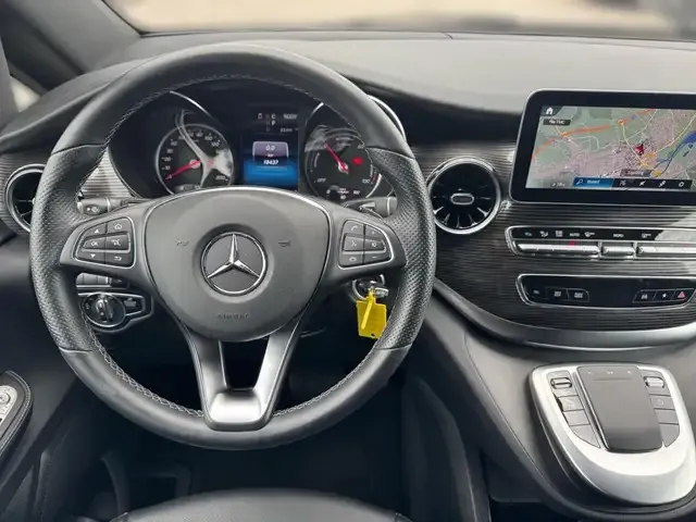 Mercedes-Benz EQV 300