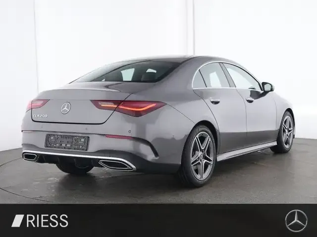 Mercedes-Benz CLA 200