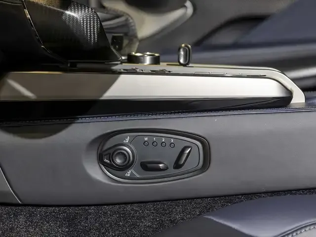 Aston Martin Sonstiges
