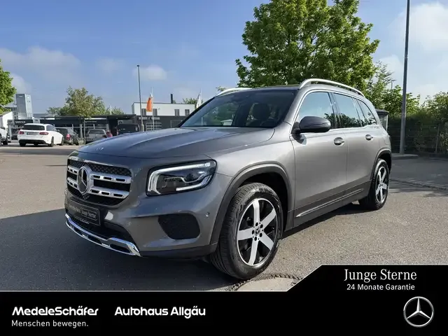 Mercedes-Benz GLB 250