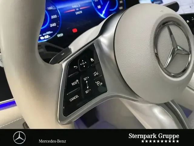 Mercedes-Benz EQE 350
