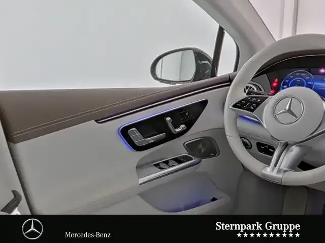 Mercedes-Benz EQE 350