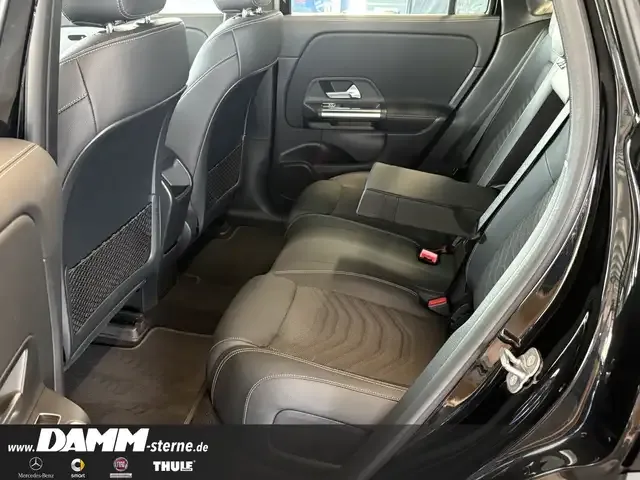 Mercedes-Benz EQA 300
