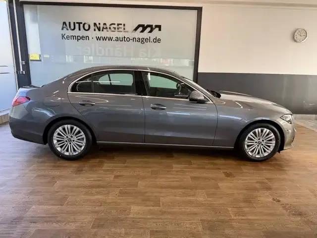 Mercedes-Benz C 200