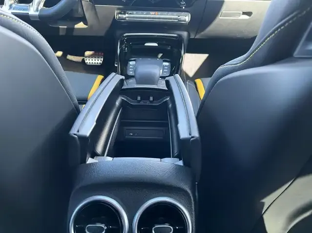 Mercedes-Benz CLA 45 AMG