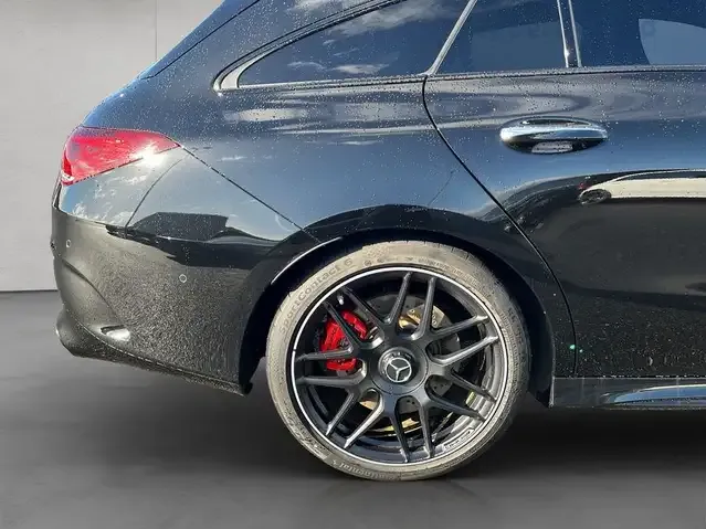 Mercedes-Benz CLA 45 AMG