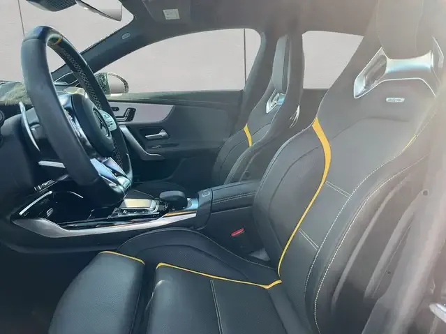 Mercedes-Benz CLA 45 AMG