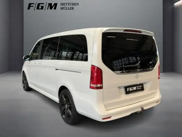 Mercedes-Benz V 250