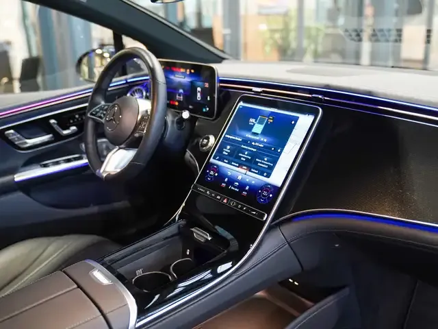 Mercedes-Benz EQE 300