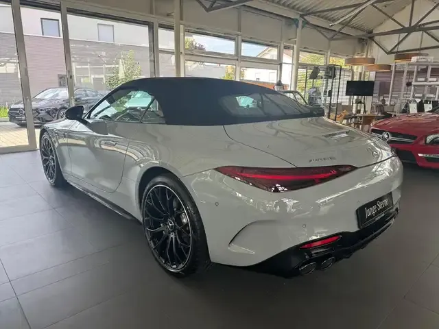 Mercedes-Benz SL 43 AMG