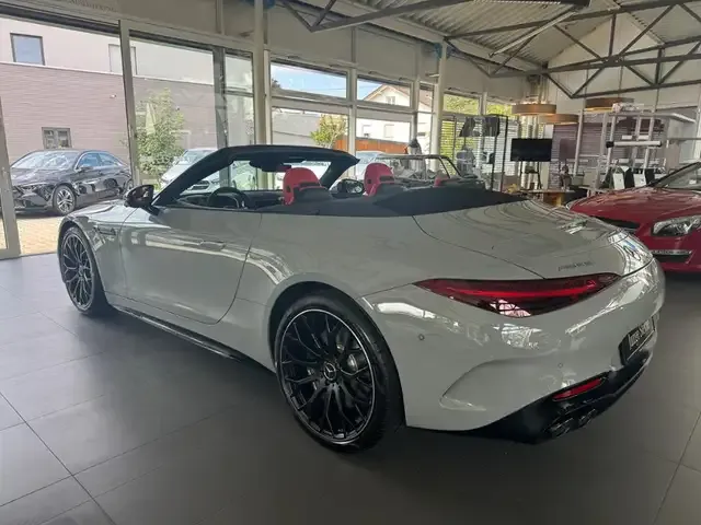 Mercedes-Benz SL 43 AMG