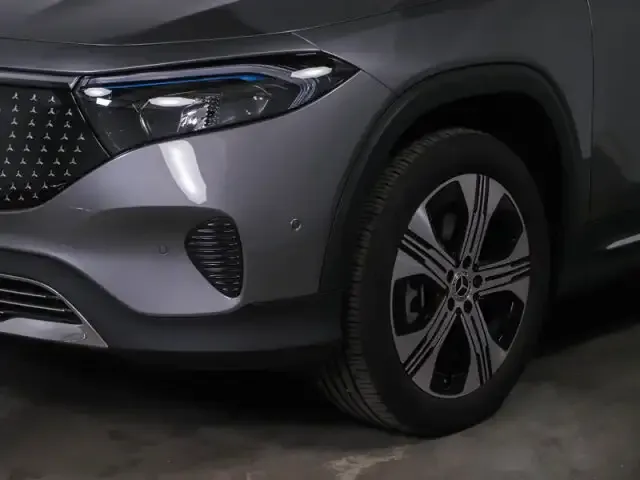 Mercedes-Benz EQB 350