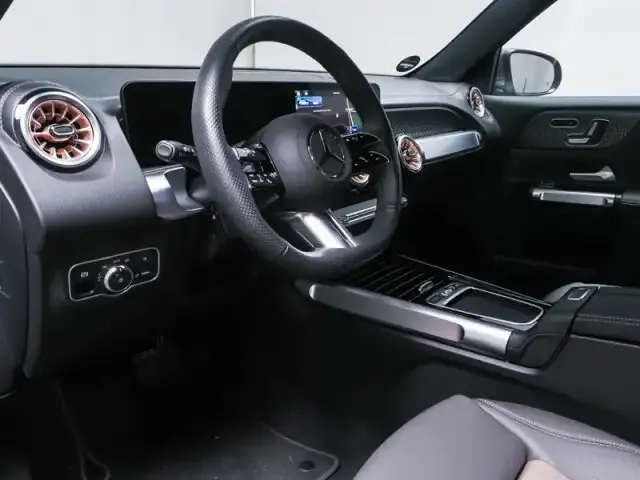 Mercedes-Benz EQB 350
