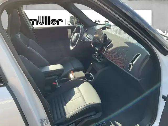 MINI John Cooper Works Countryman