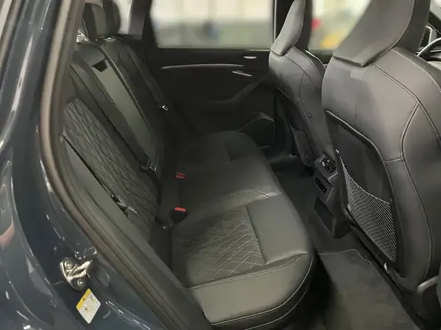 Audi Q6