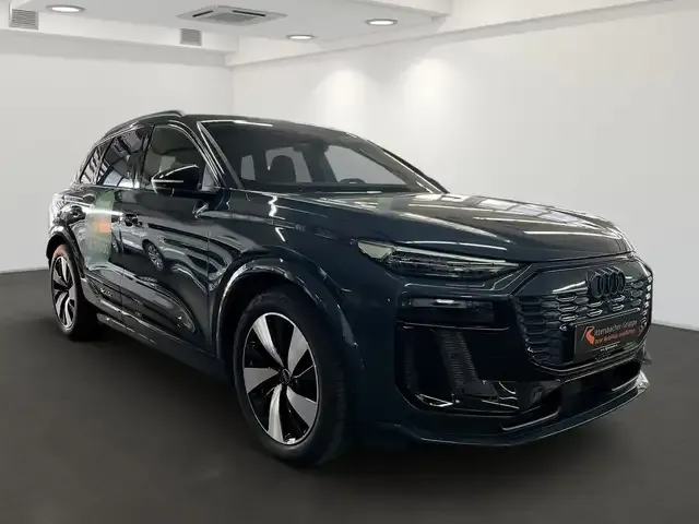 Audi Q6