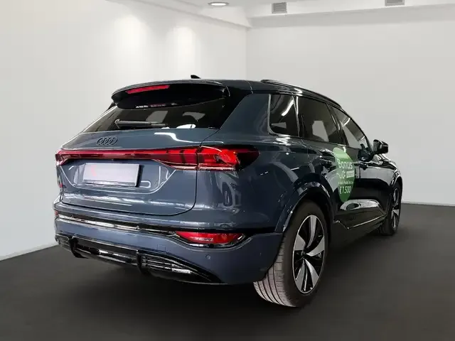 Audi Q6