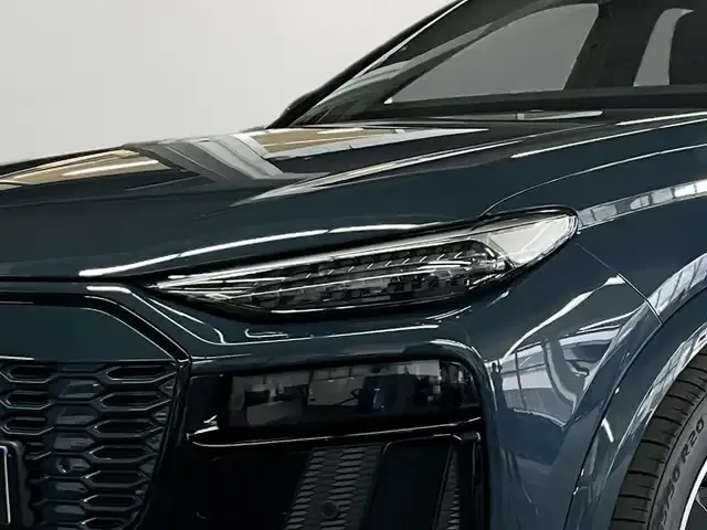 Audi Q6