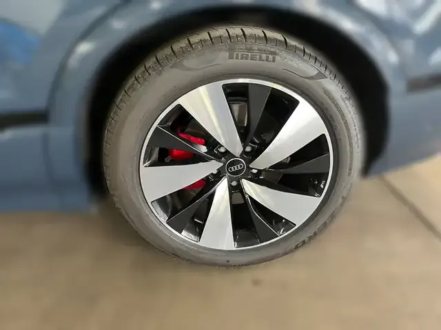 Audi Q6