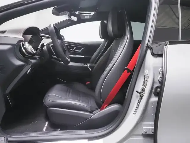 Mercedes-Benz EQE 43