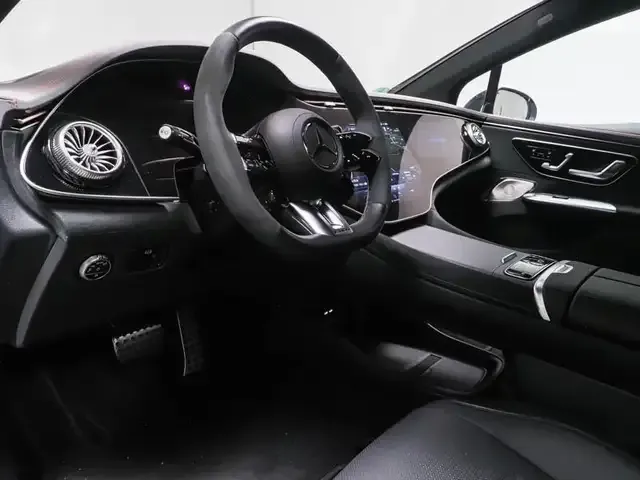 Mercedes-Benz EQE 43