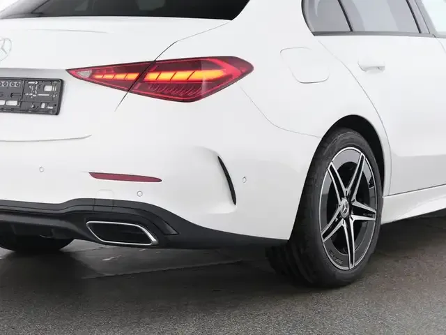 Mercedes-Benz C 180