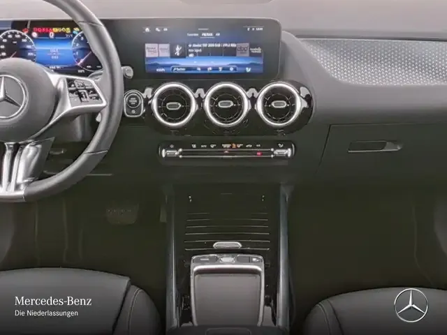 Mercedes-Benz GLA 180