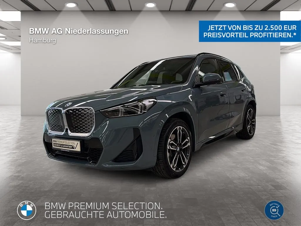 BMW iX1