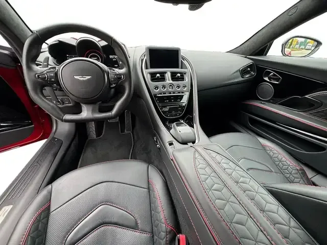 Aston Martin DBS