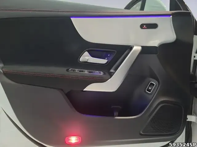 Mercedes-Benz CLA 220