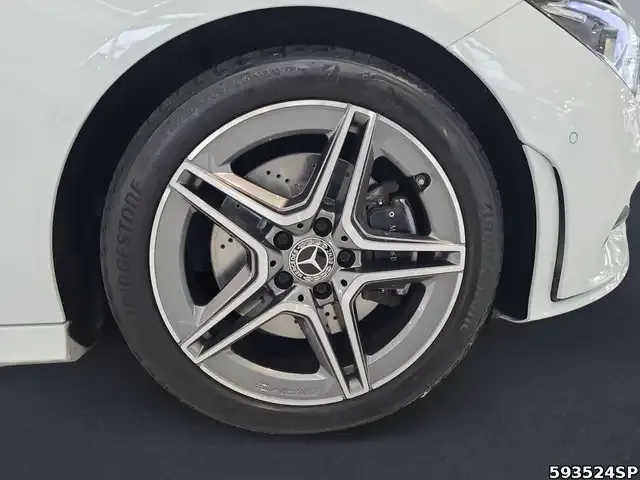 Mercedes-Benz CLA 220