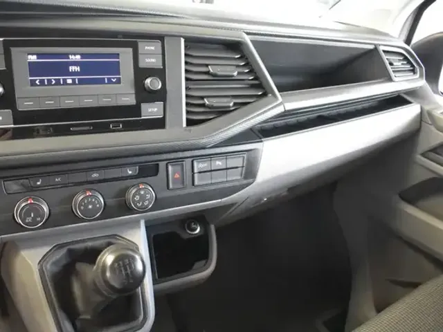 Volkswagen T6.1 Transporter