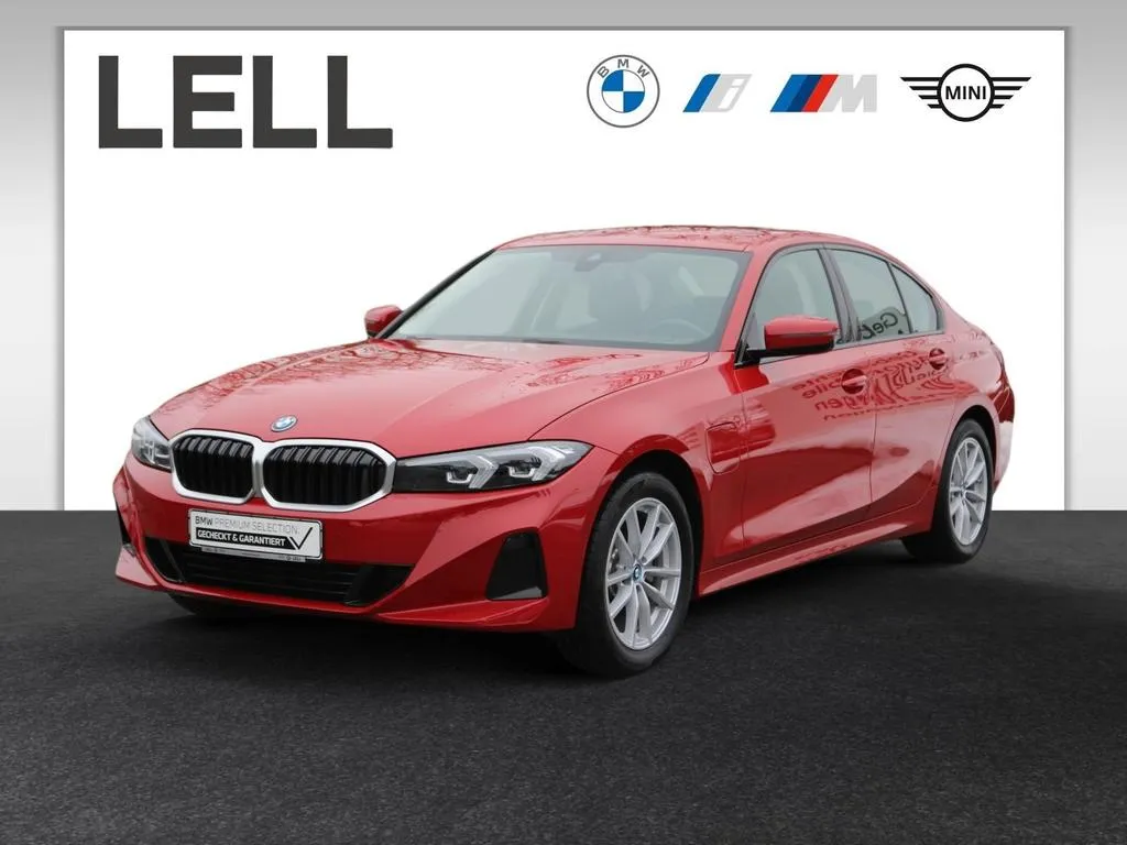 BMW 330