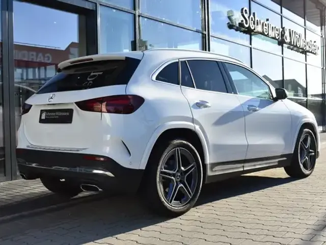 Mercedes-Benz GLA 200