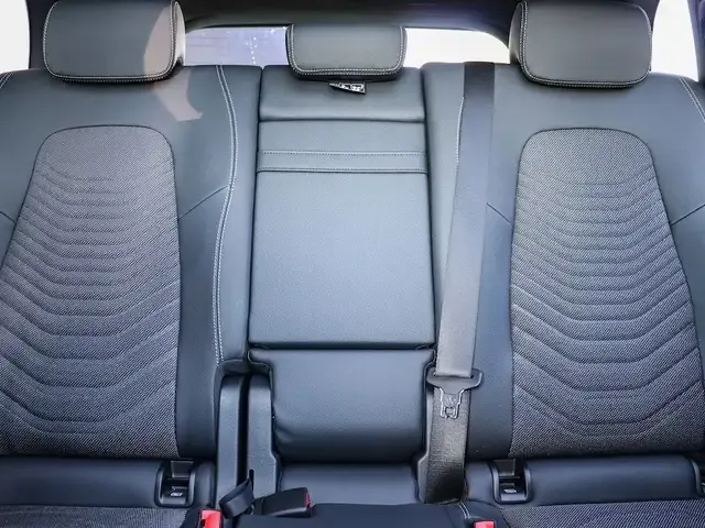 Mercedes-Benz EQB 300