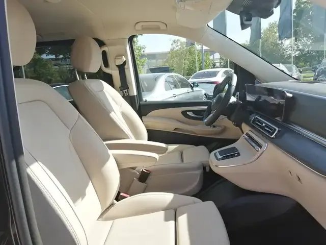 Mercedes-Benz EQV 300