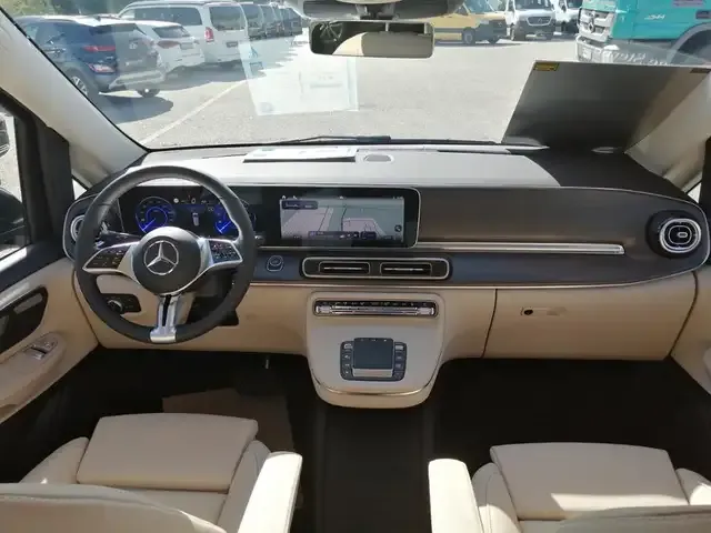 Mercedes-Benz EQV 300